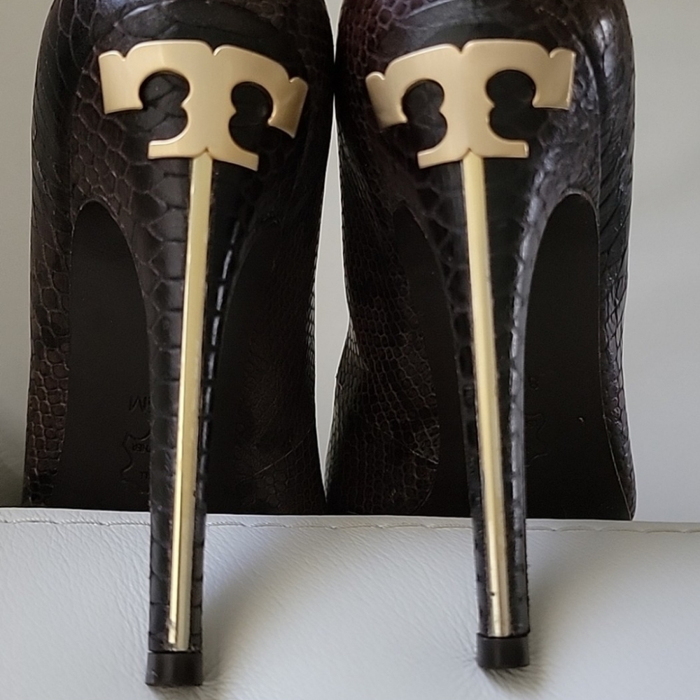 TORY BURCH Snake Print 5 inch Stiletto Heels  SZ 8.5